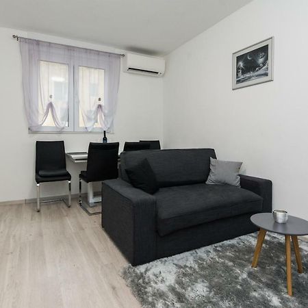 Marea Apartments Zara Esterno foto